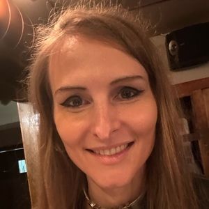 Meet your Posher, Christa